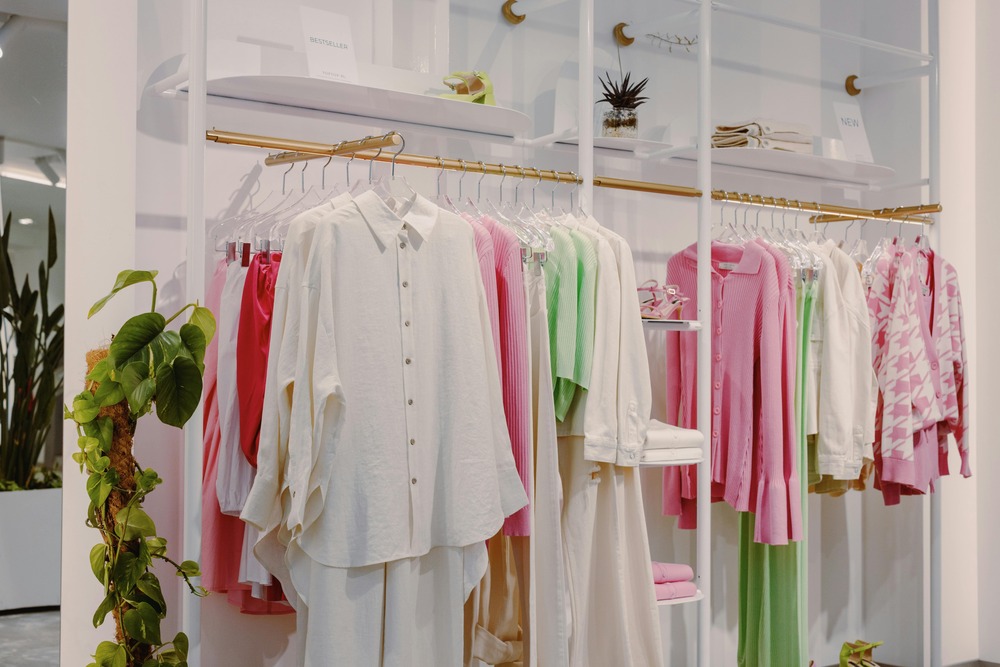 Como Montar um Guarda-Roupa Cápsula: Um Guia Completo com 9 passos