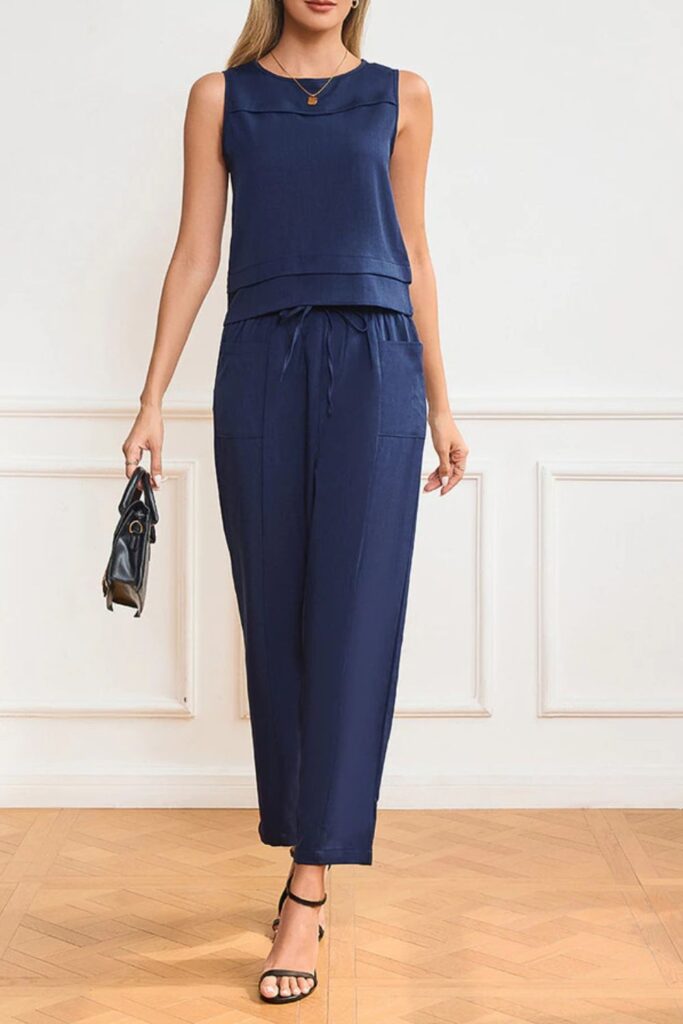 Como combinar azul - Tops ou calças femininas elegantes e lisas