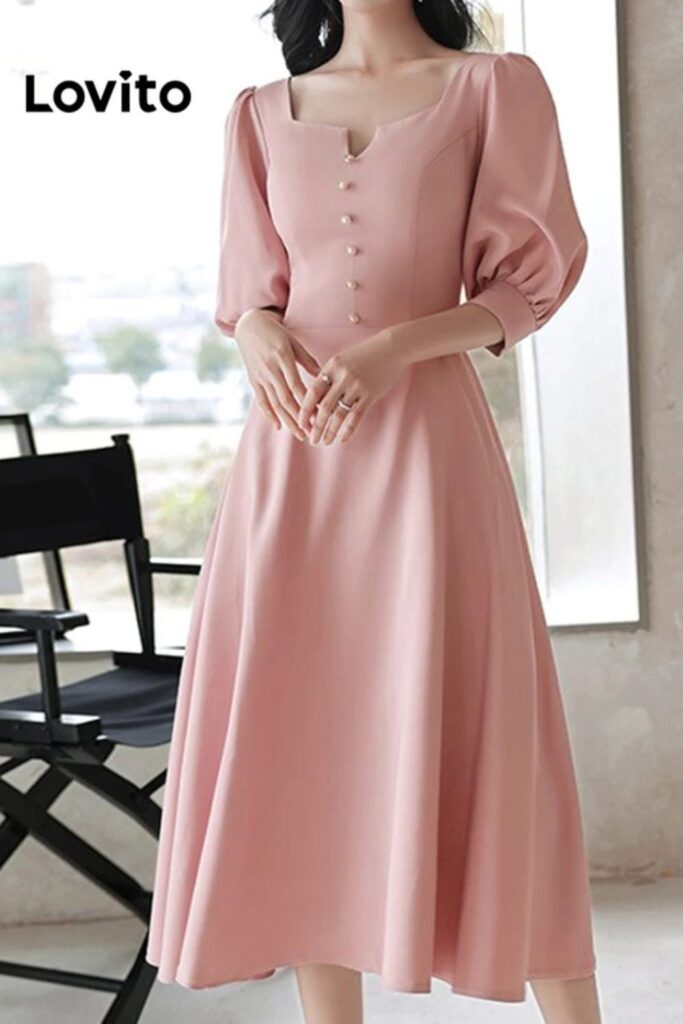 Como combinar rosa - Vestido elegante com botão frontal
