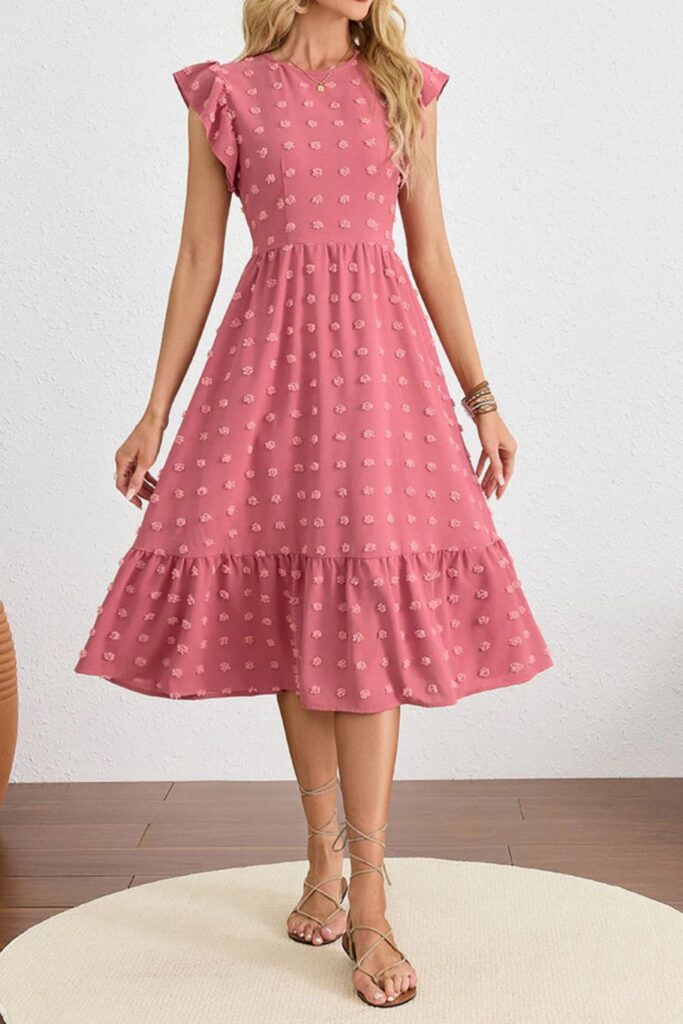 Como combinar rosa - Vestido elegante de jacquard liso com babados