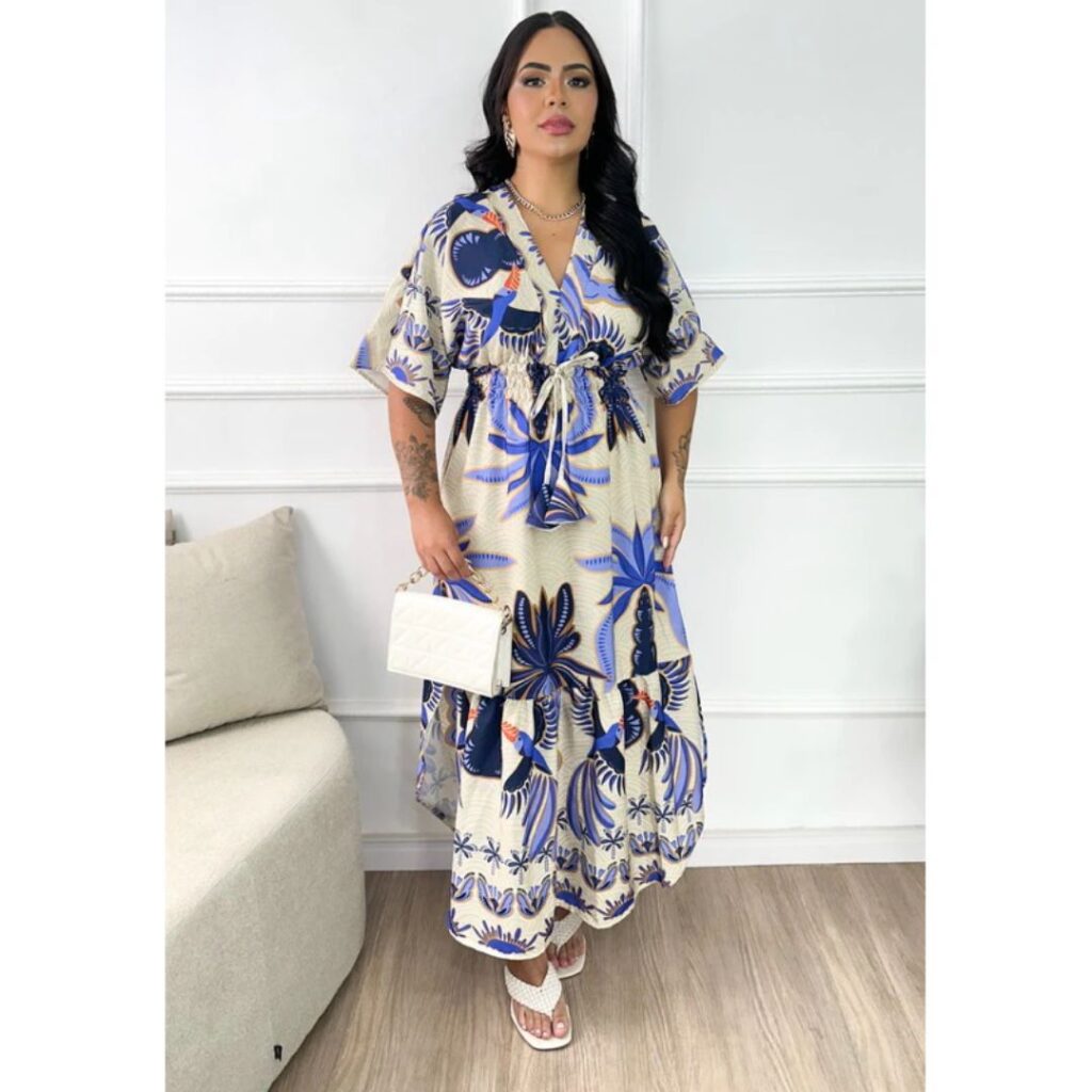 Vestido Midi Inspiração em estampas tropicais Vestido Midi Inspiração em estampas tropicais
