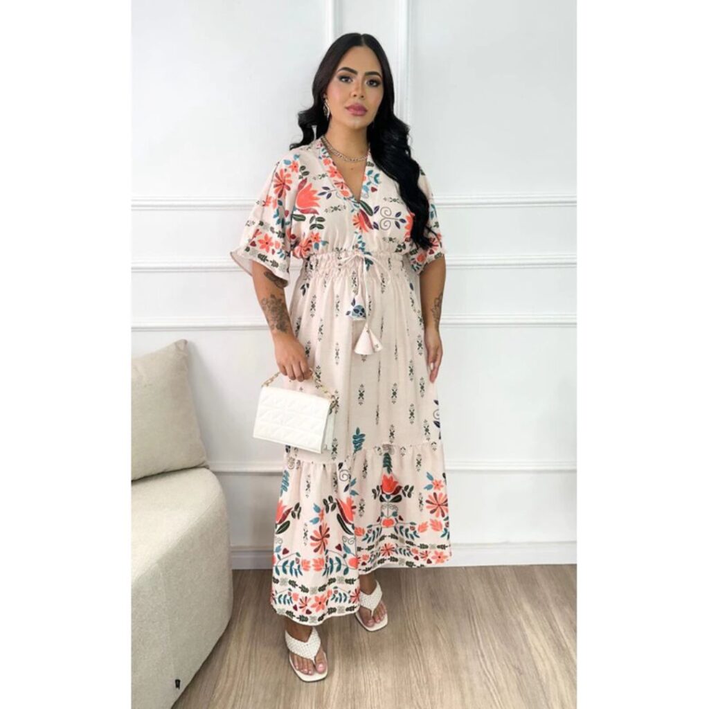 Vestido Midi Inspiração em estampas tropicais Vestido Midi Inspiração em estampas tropicais