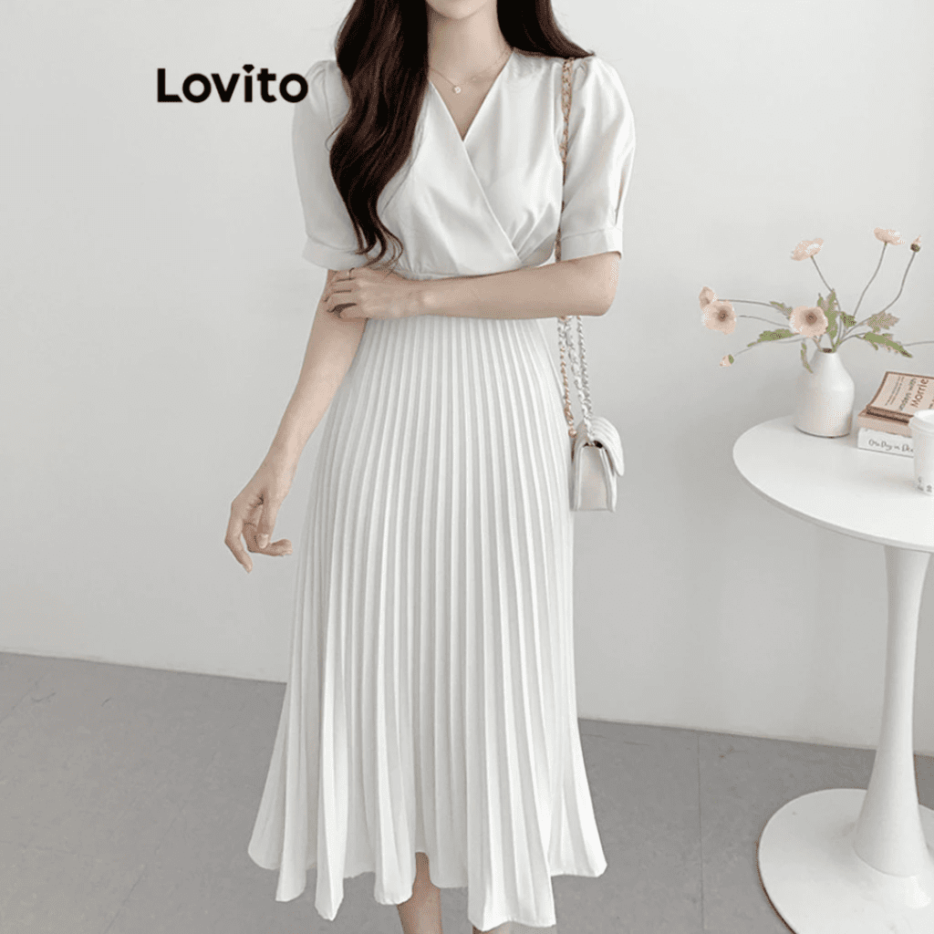 Vestido Casual Lisa com Amarração e Plissados Vestido Casual Lisa com Amarração e Plissados