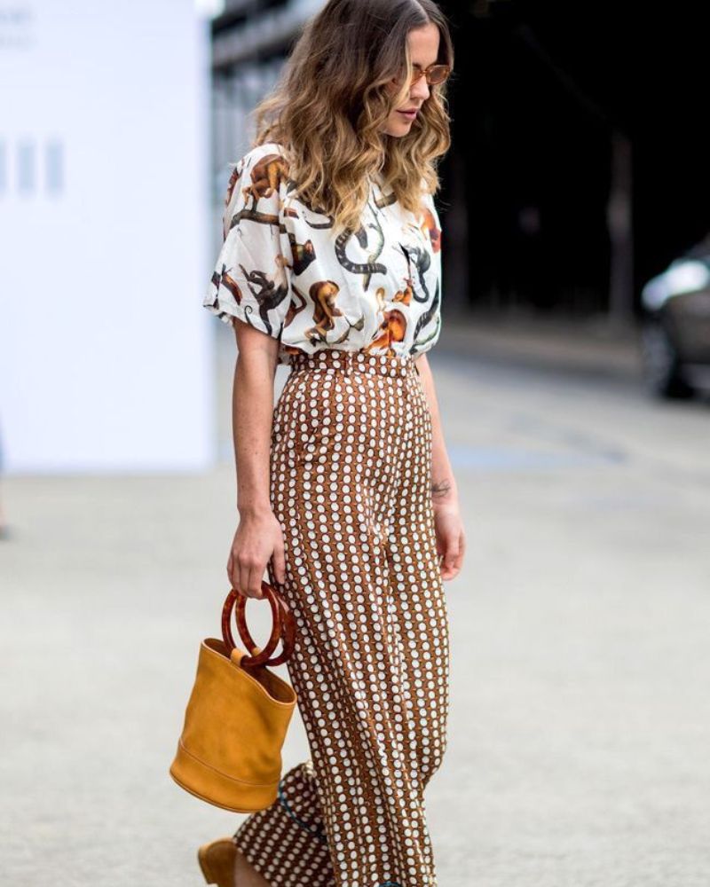 Como usar estampas coloridas com elegância - tecidos de qualidade e cortes bem feitos Como usar estampas coloridas com elegância - tecidos de qualidade e cortes bem feitos