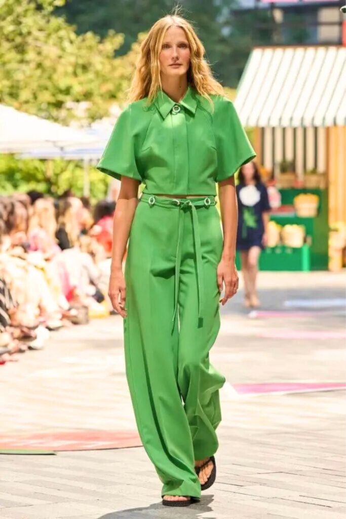 Looks monocromáticos coloridos - moda elegante Looks monocromáticos coloridos - moda elegante