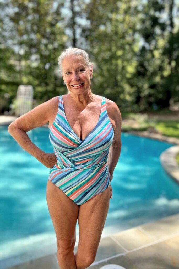 Looks de Praia para Mulheres Acima dos 40 Anos - Maio Looks de Praia para Mulheres Acima dos 40 Anos - Maio