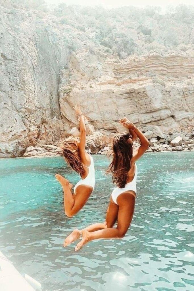 Poses para Fotos na Praia - Pular ou dar um giro Poses para Fotos na Praia - Pular ou dar um giro